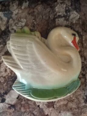1960 Aldan Lamp Chalkware Swan Wall Decor